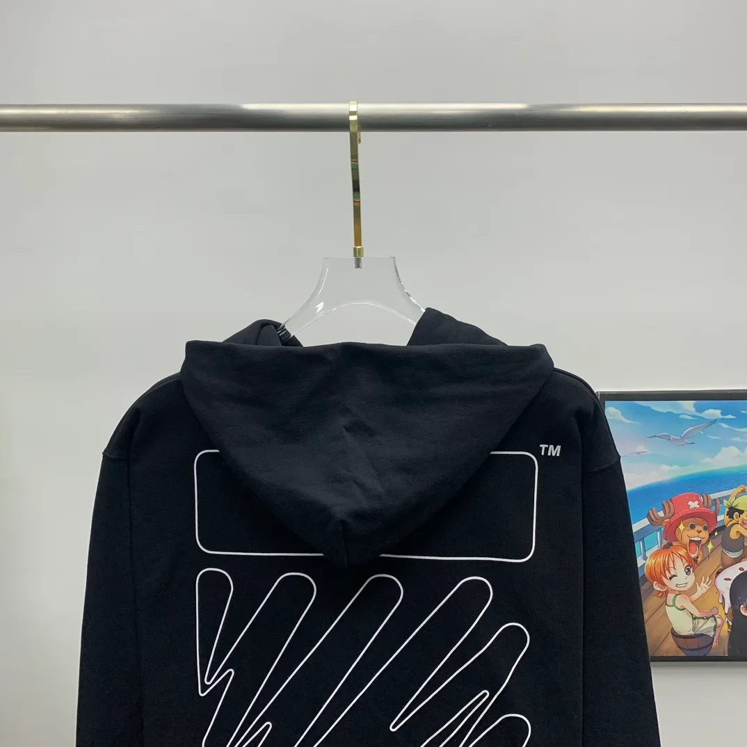 The top tested version off-white 23SS sketch electrocardiographic model pulls the same style hoodies and sweatshirts for male and female couples and celebrities!  Fabric: Customized (more than 420 grams - double-ply large terry fabric at the counter) high-weight fabric made into clothes looks more textured, soft to the touch, super thick, classic version, small dropped shoulders, micro silhouette! Pay attention to the important points~ The weight of more than 420 grams is not bragging and does not contain water. Those sellers who brag about the weight can only deceive novice customers. But when you get our goods, the weight and sinking are right there. You can taste it yourself, and the texture does not lie! (100% cotton fabric, no pilling) Technology: High-definition digital printing using machines imported from Germany, environmentally friendly materials, pure colors, clear graphics, high-temperature hot stamping to reinforce the printing! A full set of customized original accessories! Strict quality control! The same level as purchasing counters! Feel free to compare the so-called top versions on the market without fear of any comparison! Color: Black Size: XS-S-M-L P:390